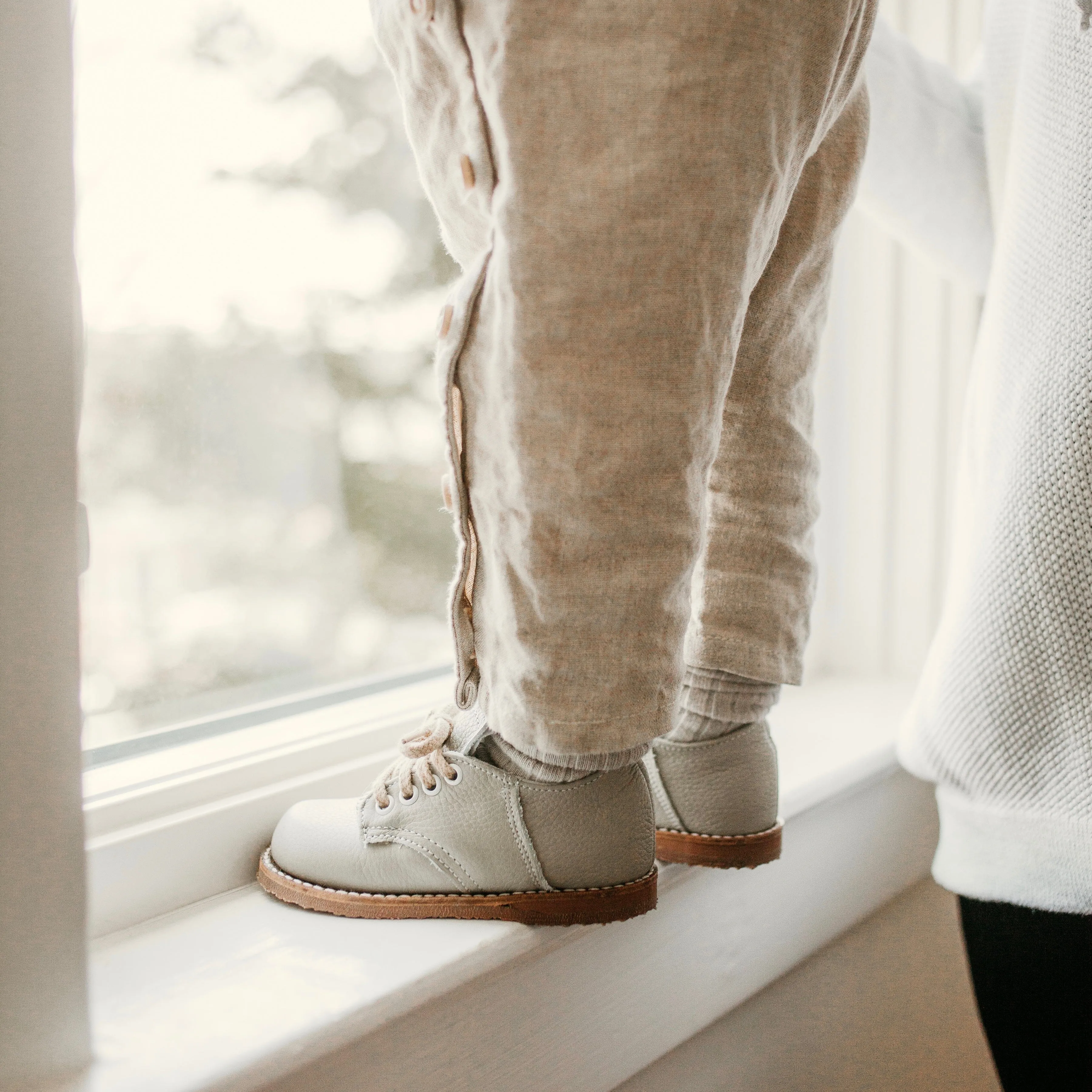 Artie Saddle | Dove Grey