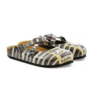 Black Better Late Than Never Clogs CAL111