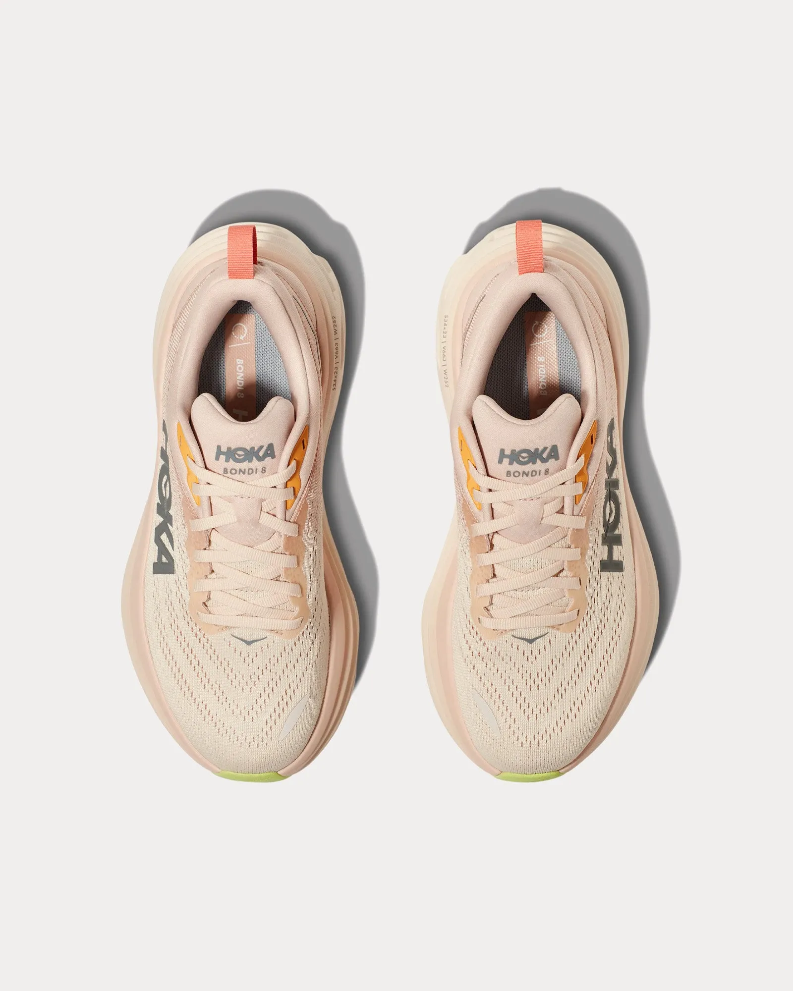 Bondi 8 Cream / Vanilla Running Shoes