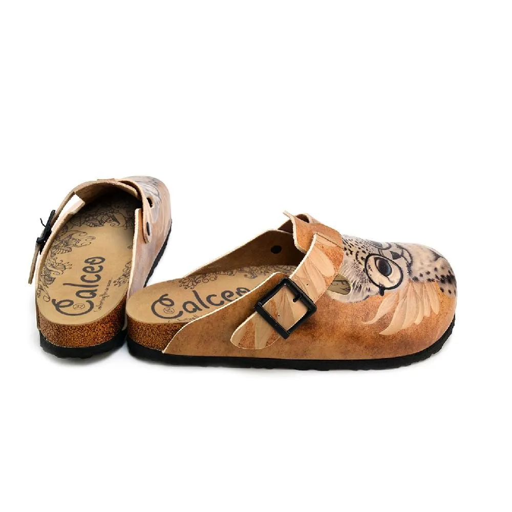 Brown & Tan Buckle-Accent Kitten Glasses Clogs - CAL3410