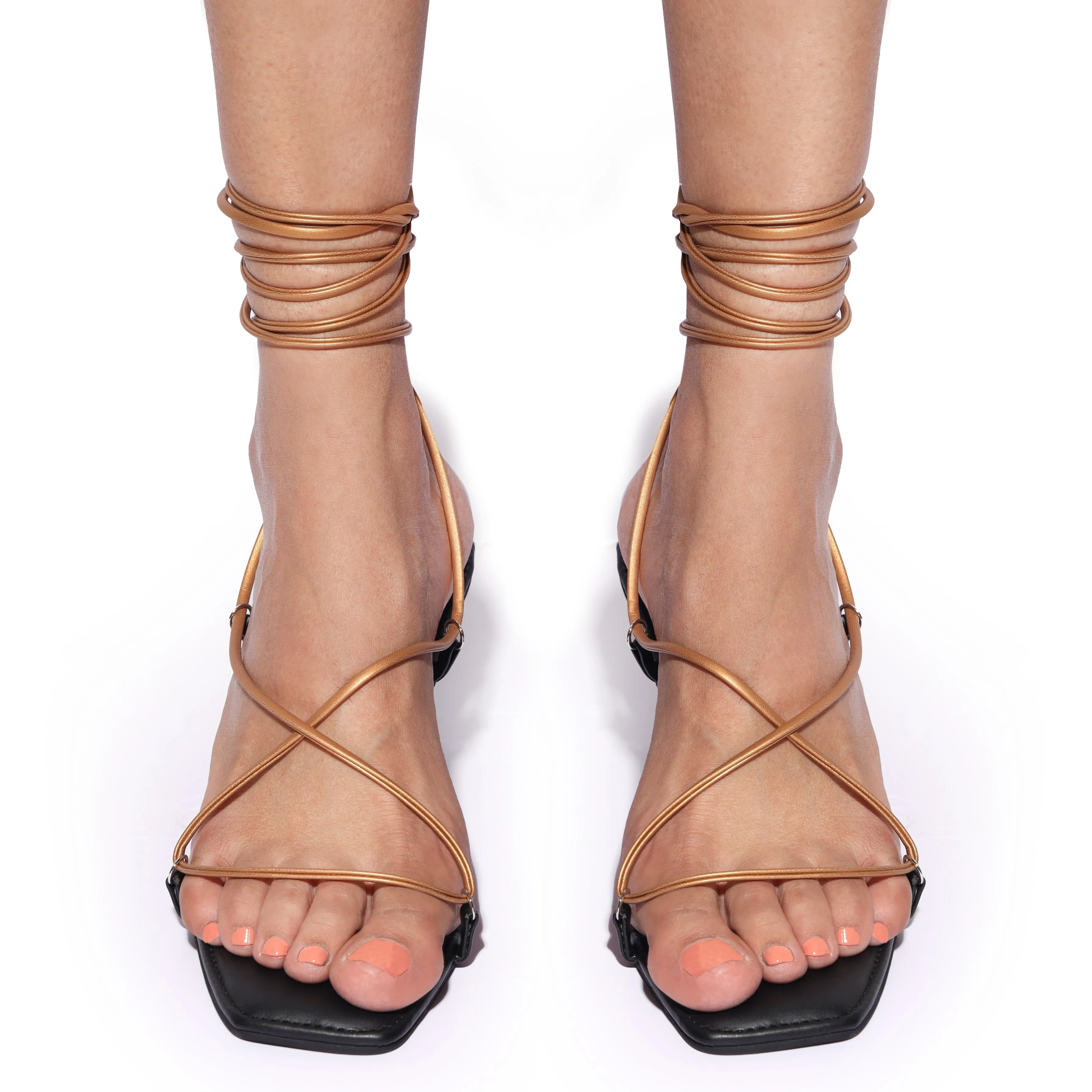 Carry Heels With 6 Interchangeable Straps
