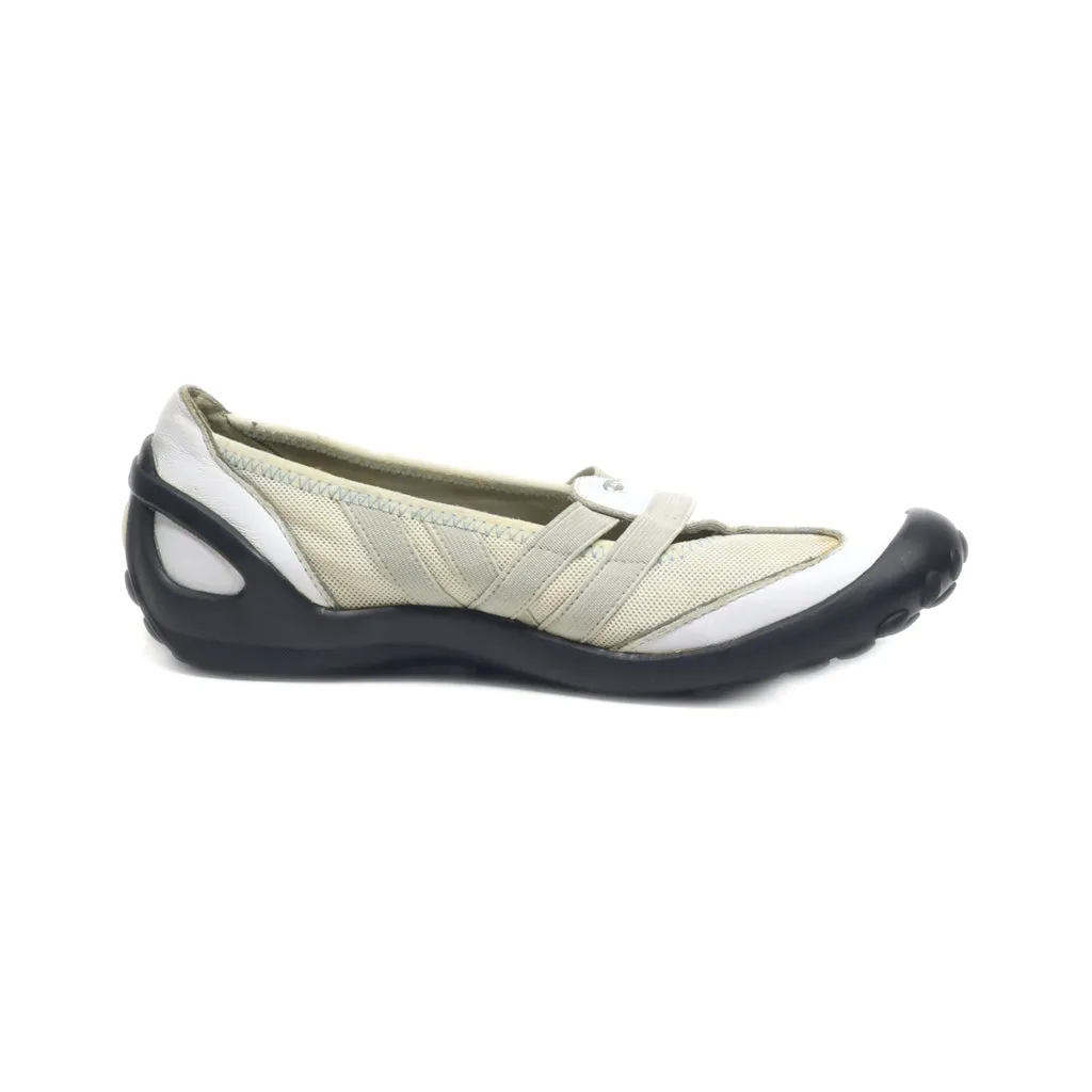 Clarks Pr!Vo Ballerinas Fabric White Colour For Kids