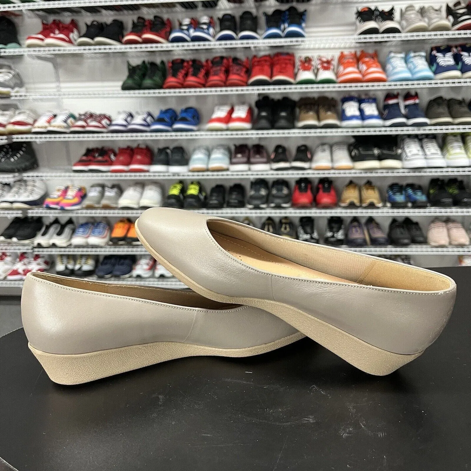 Hush Puppies Women Rose Taupe Leather Loafers Shoes Size 7 M