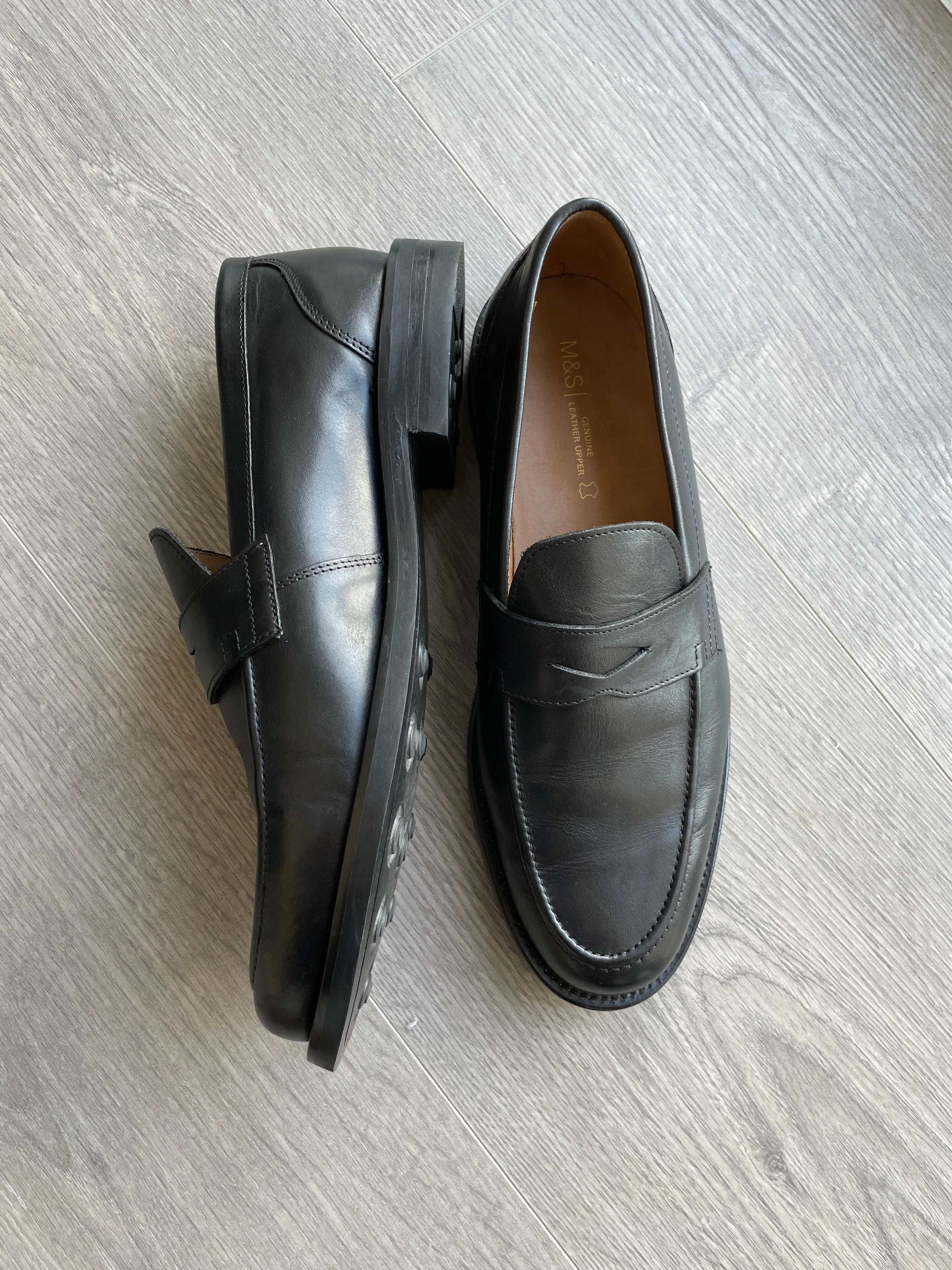 Rubynee vintage y2k Mark & Spencer black loafers