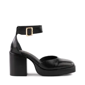 Seychelles Gleaming Heel in Black Leather