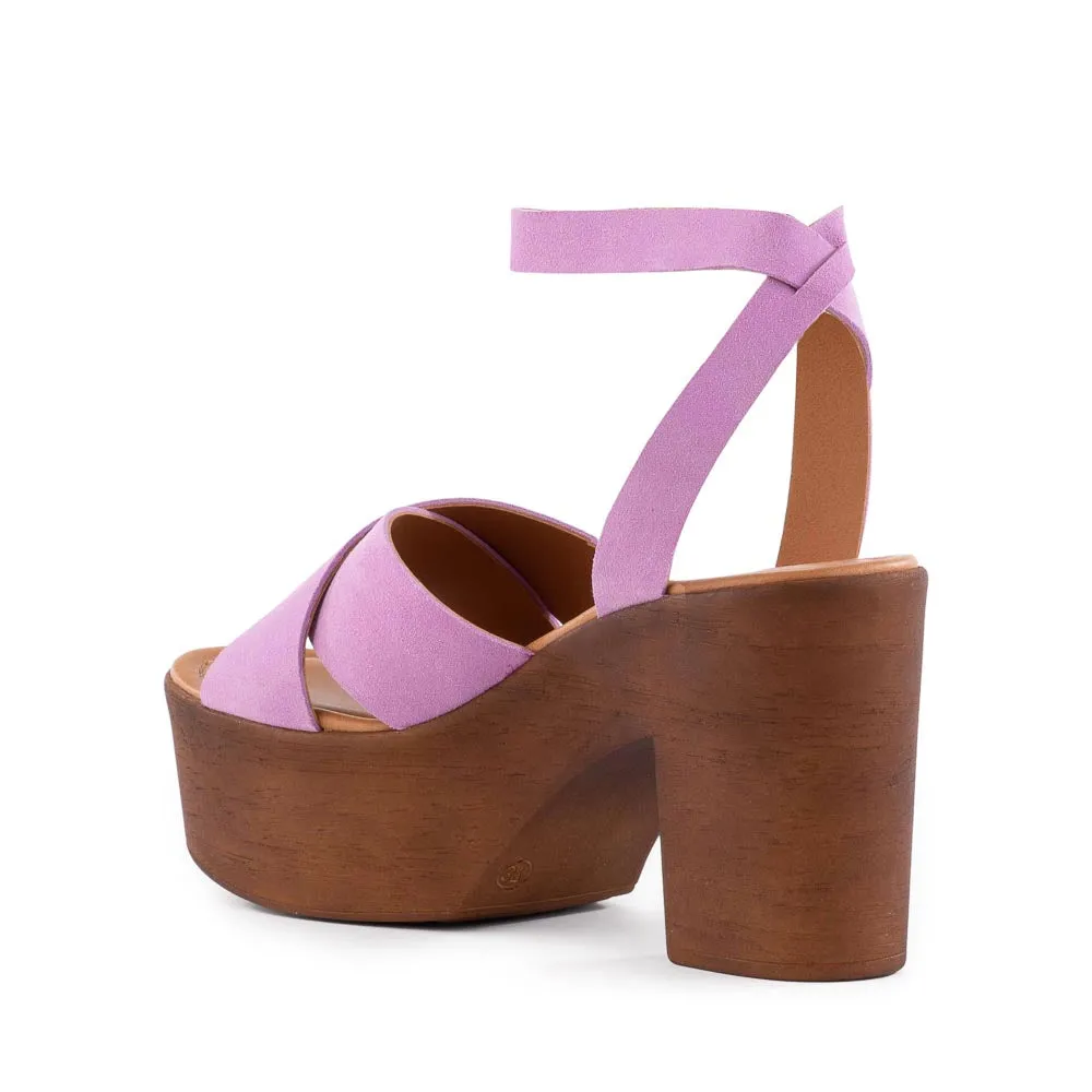 Seychelles Sweetener Sandal in Orchid Suede